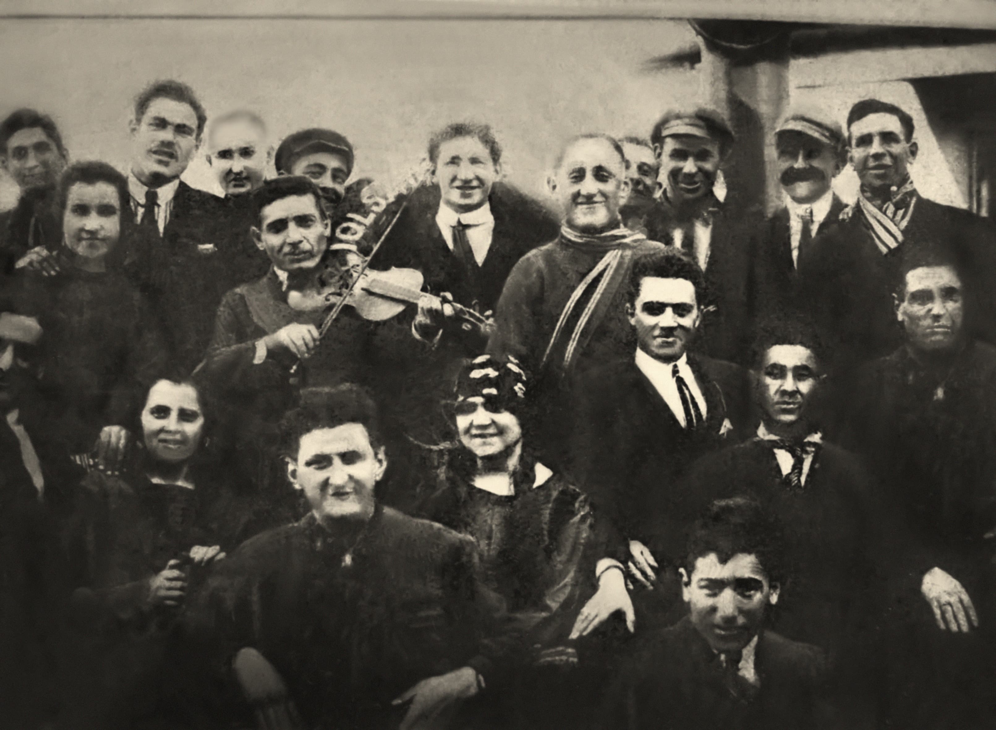 Papa with violin - after restoration